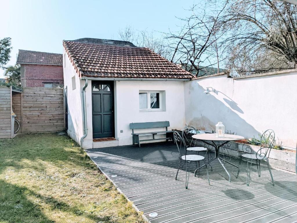 Logement Entier Ou A Partager Dans Maison Familiale A Rueil Malmaison, Proche De Paris La Defense Exterior foto